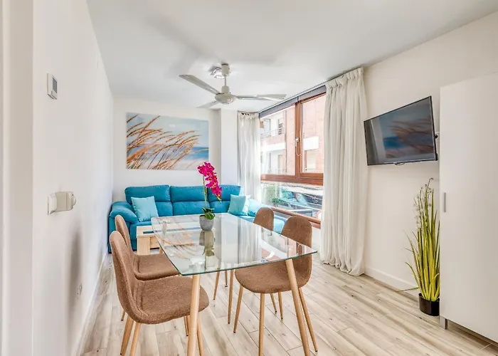 Hanami Centro 1b * Estepona